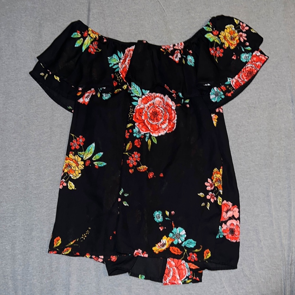 Over the shoulder chiffon floral blouse